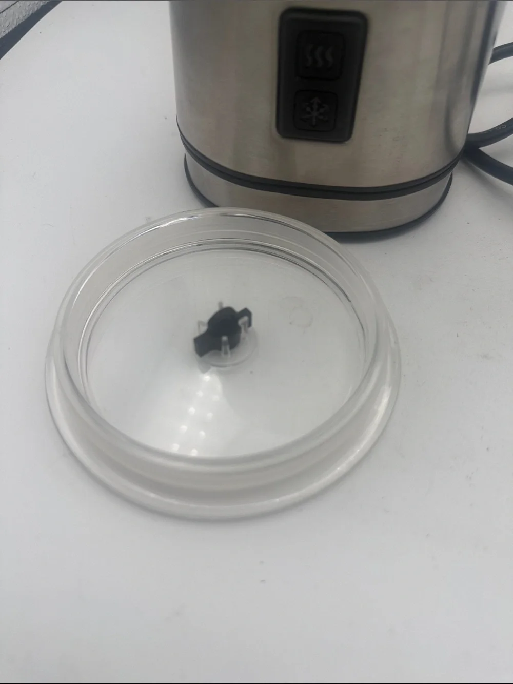 Gourmia Stainless Steel Electric Milk Frother Silver & Black works great